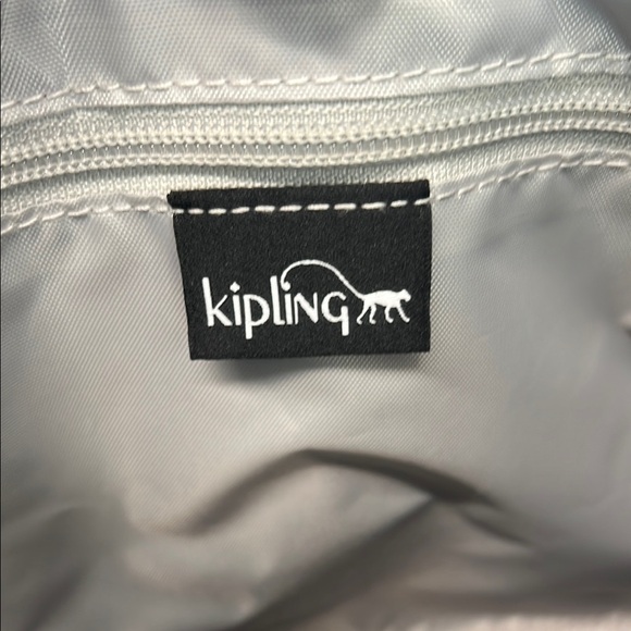 Kipling Silver Crossbody Bag with Iconic Charm “Micah” 🦍 - Picture 10 of 14